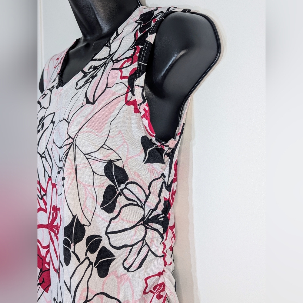 π Take Nine Maternity Sleeveless Blouse (M) - Picture 2 of 9